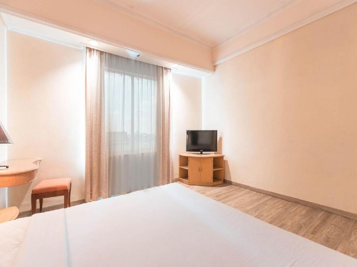 Hotel Bulevar Tanjung Duren Jakarta Kültér fotó
